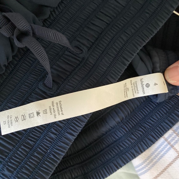 Lululemon Skirt - size 4 - Picture 3 of 4